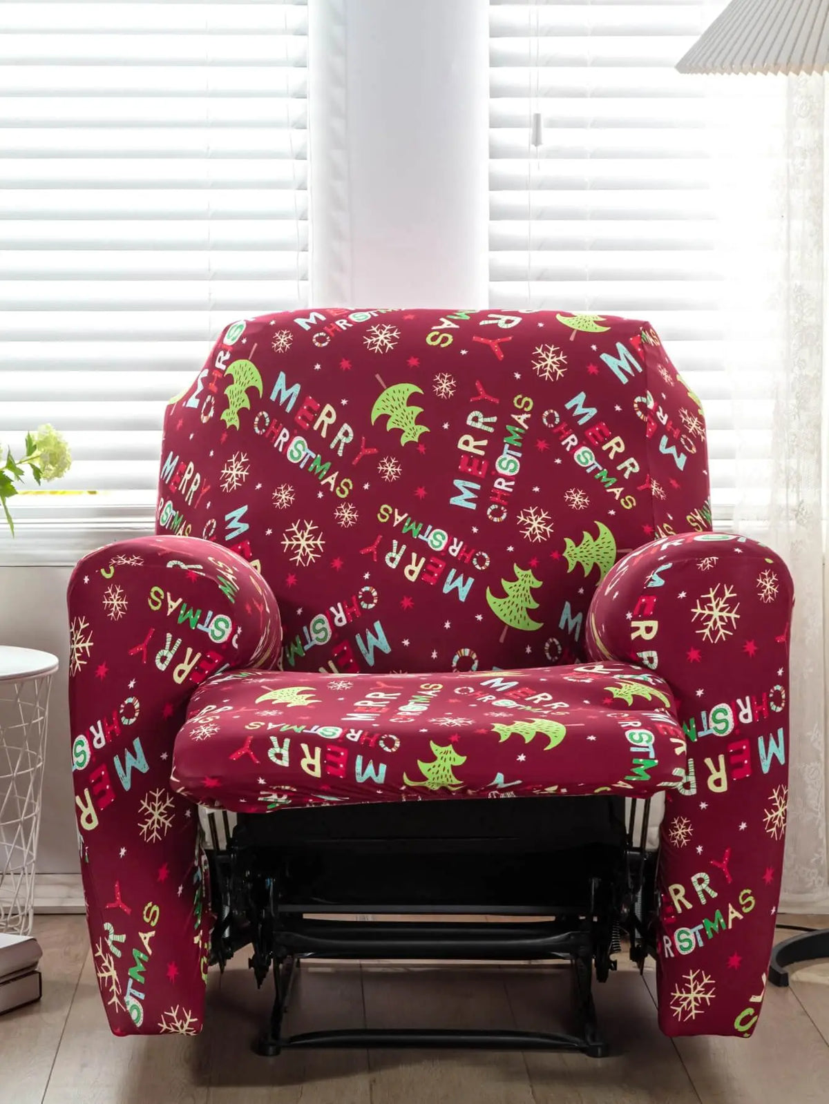 Xmas Printed Lazy Boy Chair Covers with Side Pocket Crfatop %sku%